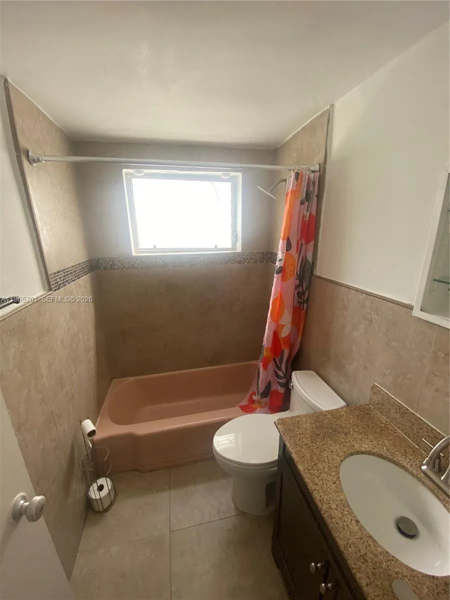 640 Pennsylvania Ave 17, Miami Beach, Florida 3313, Miami Beach, Florida 33139, ,1 BathroomBathrooms,Residential Lease,For Rent,640 Pennsylvania Ave 17, Miami Beach, Florida 3313,A11965701