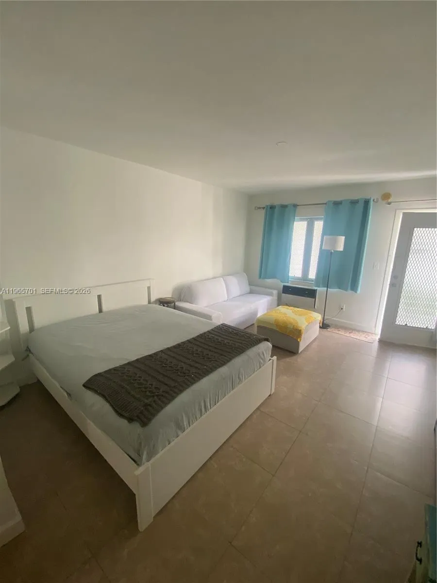 640 Pennsylvania Ave 17, Miami Beach, Florida 3313, Miami Beach, Florida 33139, ,1 BathroomBathrooms,Residential Lease,For Rent,640 Pennsylvania Ave 17, Miami Beach, Florida 3313,A11965701