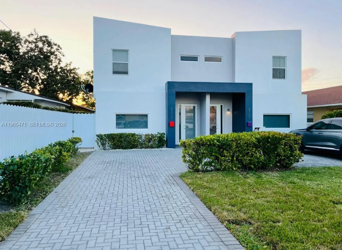 2772 Sw 31st Ct 2772, Miami, Florida 33133, Miami, Florida 33133, 3 Bedrooms Bedrooms, ,2 BathroomsBathrooms,Residential Lease,For Rent,2772 Sw 31st Ct 2772, Miami, Florida 33133,A11965471
