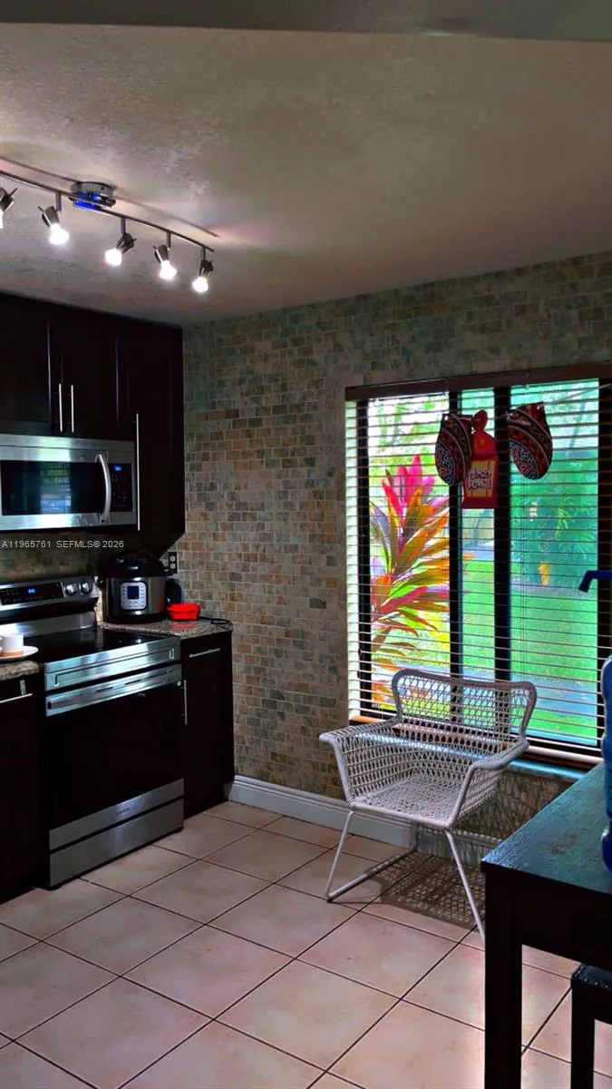 7509 Sw 26th Ct 5, Davie, Florida 33314, Davie, Florida 33314, 2 Bedrooms Bedrooms, ,2 BathroomsBathrooms,Residential Lease,For Rent,7509 Sw 26th Ct 5, Davie, Florida 33314,A11965761