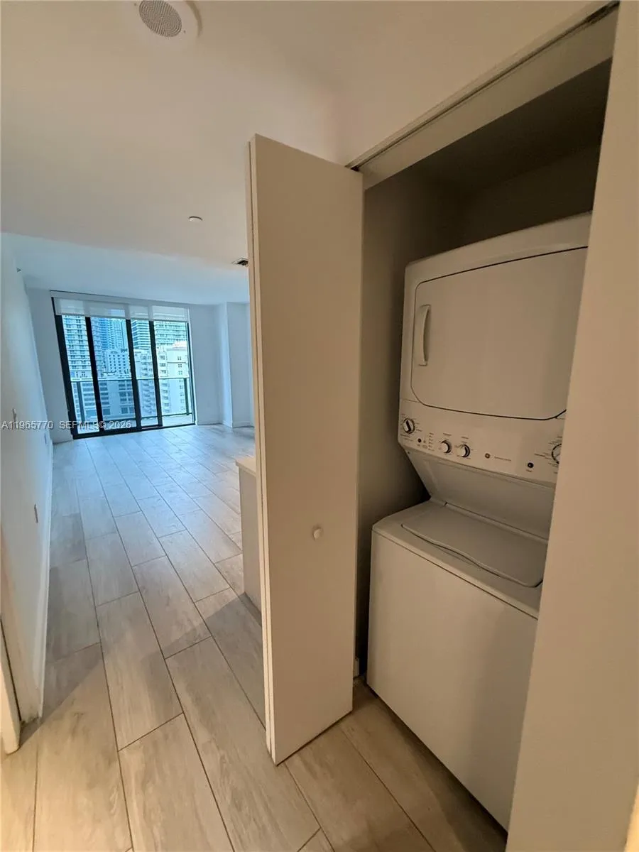 45 Sw 9th St 1004, Miami, Florida 33130, Miami, Florida 33130, 1 Bedroom Bedrooms, ,1 BathroomBathrooms,Residential Lease,For Rent,45 Sw 9th St 1004, Miami, Florida 33130,A11965770