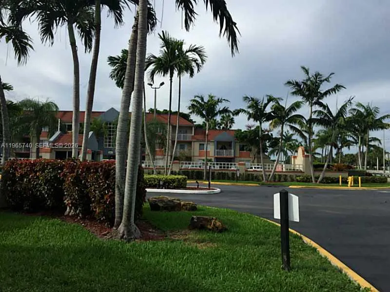 18850 Nw 57th Ave 308, Hialeah, Florida 33015, Hialeah, Florida 33015, 2 Bedrooms Bedrooms, ,2 BathroomsBathrooms,Residential Lease,For Rent,18850 Nw 57th Ave 308, Hialeah, Florida 33015,A11965740