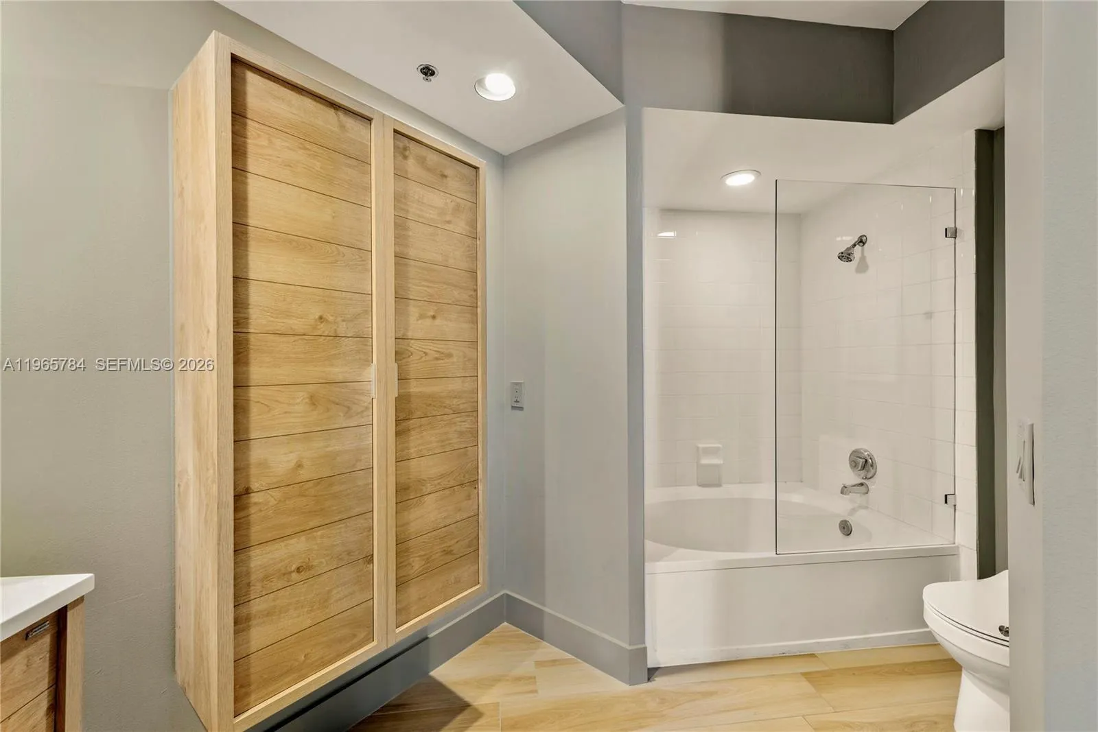 3145 Ne 184th St 5305, Aventura, Florida 33160, Aventura, Florida 33160, 2 Bedrooms Bedrooms, ,2 BathroomsBathrooms,Residential Lease,For Rent,3145 Ne 184th St 5305, Aventura, Florida 33160,A11965784