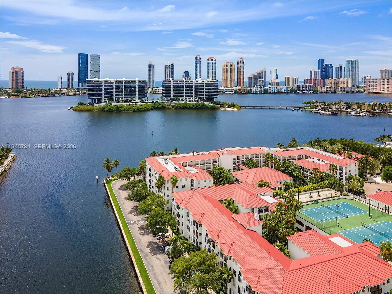 3145 Ne 184th St 5305, Aventura, Florida 33160, Aventura, Florida 33160, 2 Bedrooms Bedrooms, ,2 BathroomsBathrooms,Residential Lease,For Rent,3145 Ne 184th St 5305, Aventura, Florida 33160,A11965784