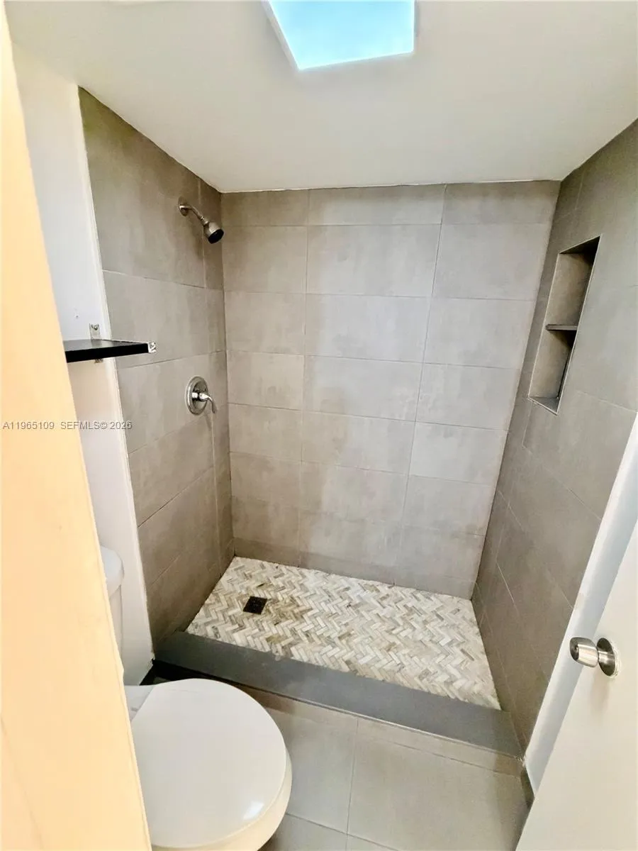1086 N Hiatus Rd 1086, Pembroke Pines, Florida 330, Pembroke Pines, Florida 33026, 2 Bedrooms Bedrooms, ,2 BathroomsBathrooms,Residential Lease,For Rent,1086 N Hiatus Rd 1086, Pembroke Pines, Florida 330,A11965109