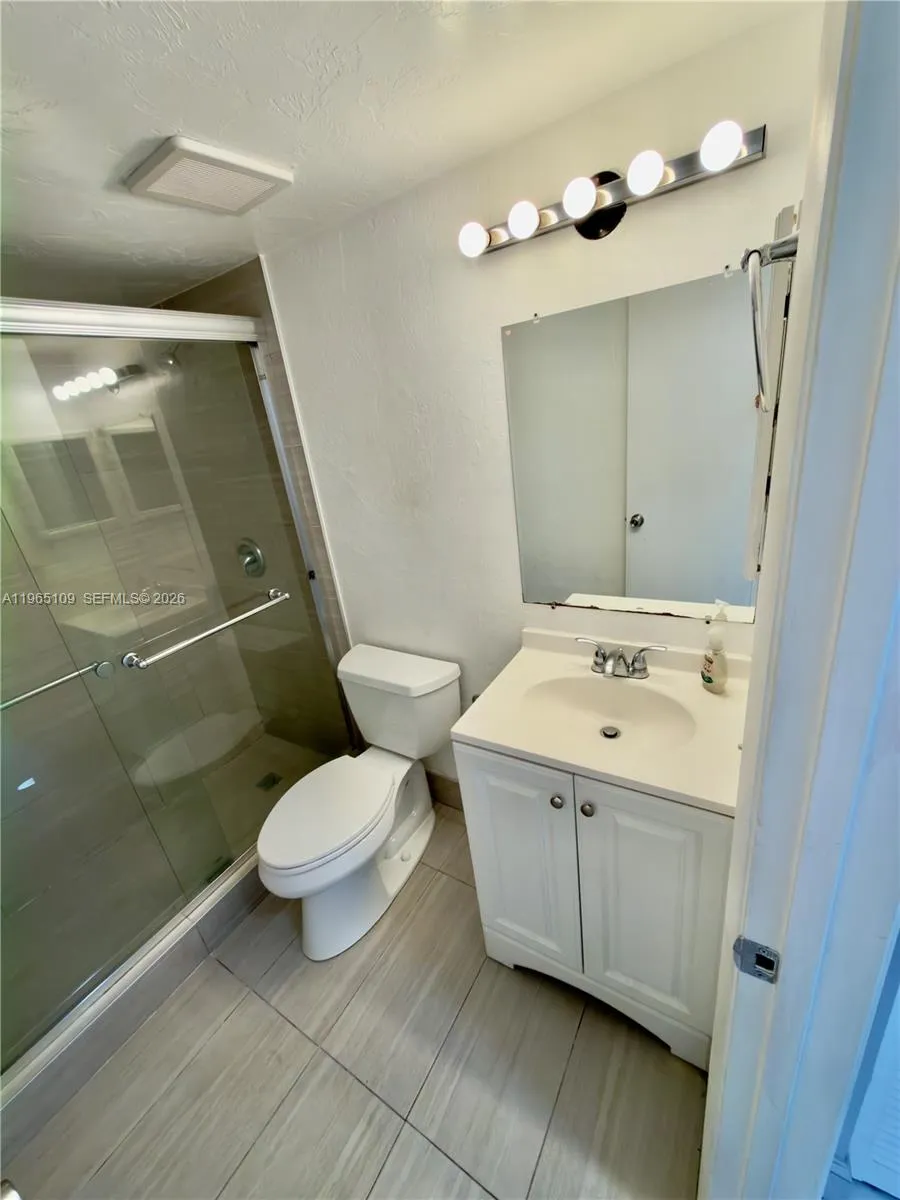 1086 N Hiatus Rd 1086, Pembroke Pines, Florida 330, Pembroke Pines, Florida 33026, 2 Bedrooms Bedrooms, ,2 BathroomsBathrooms,Residential Lease,For Rent,1086 N Hiatus Rd 1086, Pembroke Pines, Florida 330,A11965109