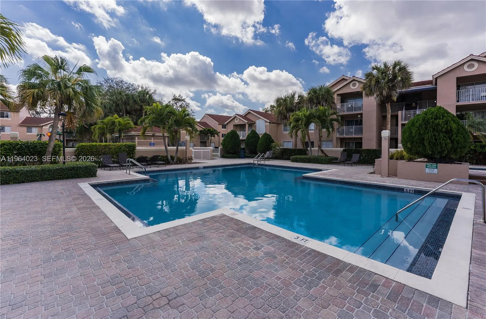 10521 Sw 157th Pl 102, Miami, Florida 33196, Miami, Florida 33196, 1 Bedroom Bedrooms, ,1 BathroomBathrooms,Residential,For Sale,10521 Sw 157th Pl 102, Miami, Florida 33196,A11964023