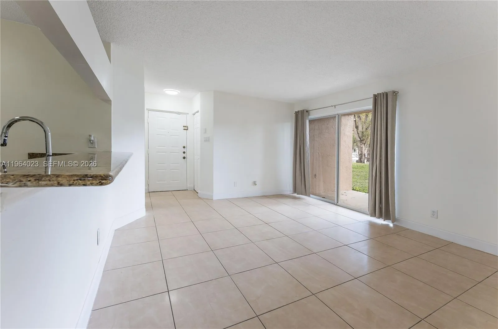 10521 Sw 157th Pl 102, Miami, Florida 33196, Miami, Florida 33196, 1 Bedroom Bedrooms, ,1 BathroomBathrooms,Residential,For Sale,10521 Sw 157th Pl 102, Miami, Florida 33196,A11964023