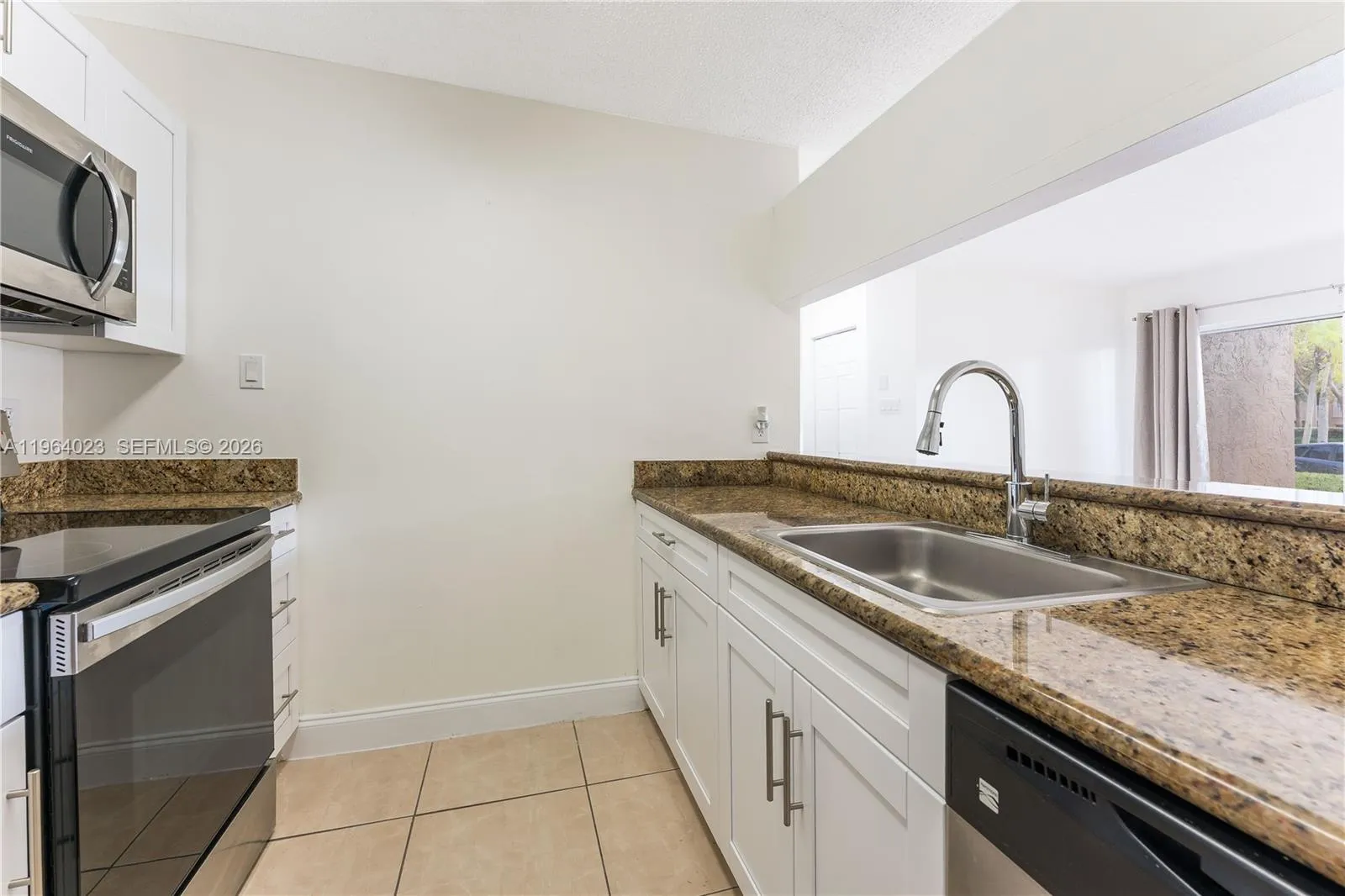 10521 Sw 157th Pl 102, Miami, Florida 33196, Miami, Florida 33196, 1 Bedroom Bedrooms, ,1 BathroomBathrooms,Residential,For Sale,10521 Sw 157th Pl 102, Miami, Florida 33196,A11964023
