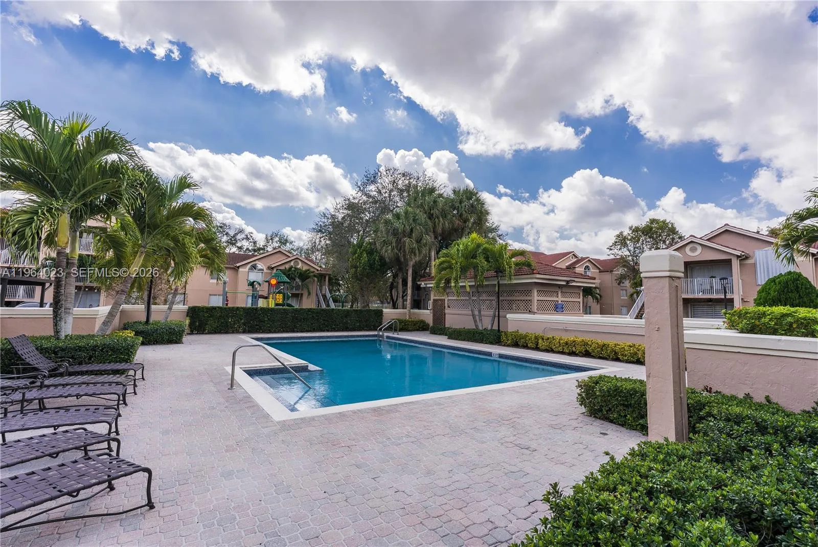 10521 Sw 157th Pl 102, Miami, Florida 33196, Miami, Florida 33196, 1 Bedroom Bedrooms, ,1 BathroomBathrooms,Residential,For Sale,10521 Sw 157th Pl 102, Miami, Florida 33196,A11964023