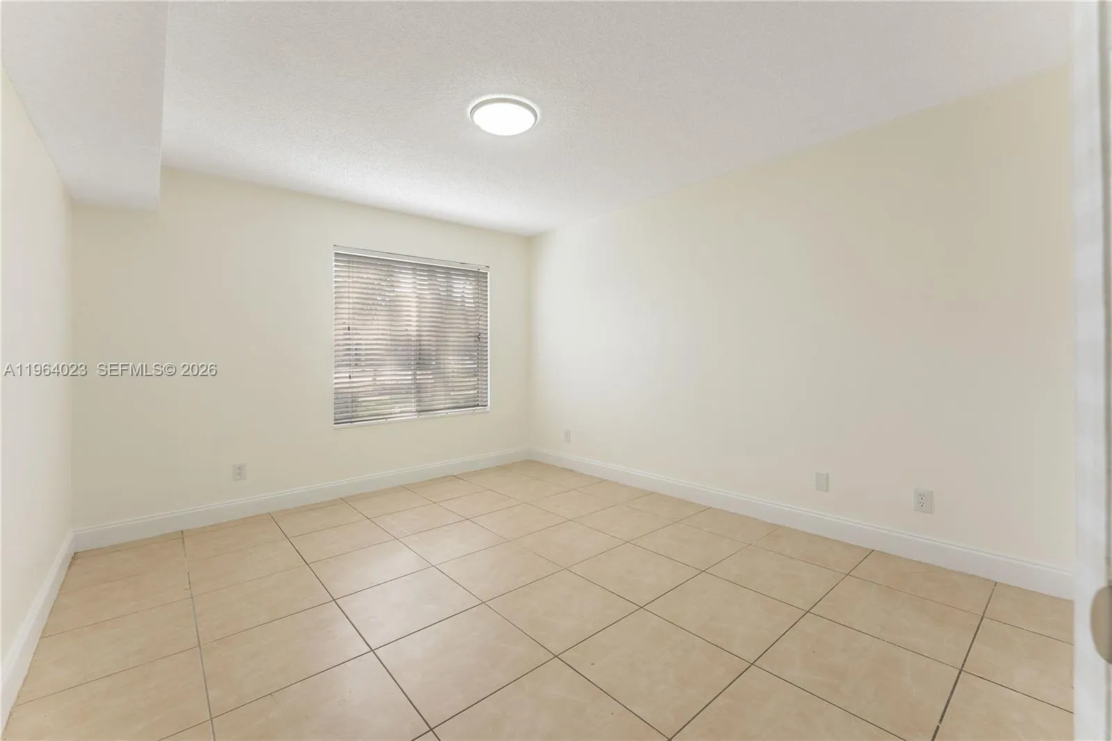 10521 Sw 157th Pl 102, Miami, Florida 33196, Miami, Florida 33196, 1 Bedroom Bedrooms, ,1 BathroomBathrooms,Residential,For Sale,10521 Sw 157th Pl 102, Miami, Florida 33196,A11964023