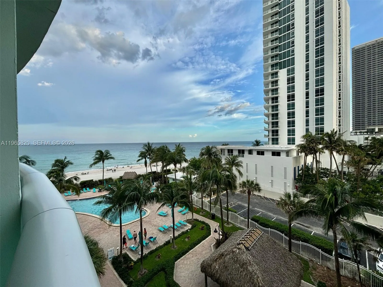 3901 S Ocean Dr 5h, Hollywood, Florida 33019, Hollywood, Florida 33019, 1 Bedroom Bedrooms, ,1 BathroomBathrooms,Residential Lease,For Rent,3901 S Ocean Dr 5h, Hollywood, Florida 33019,A11965820