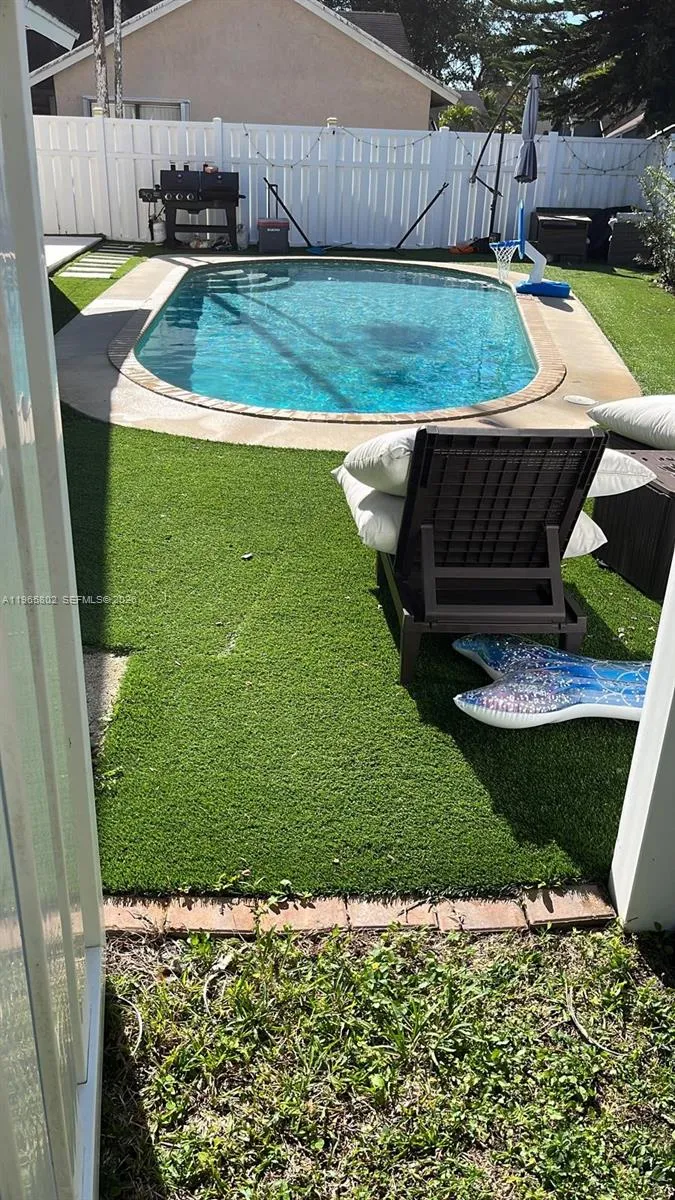 7342 Nw 38th Pl, Coral Springs, Florida 33065, Coral Springs, Florida 33065, 3 Bedrooms Bedrooms, ,2 BathroomsBathrooms,Residential,For Sale,7342 Nw 38th Pl, Coral Springs, Florida 33065,A11965802