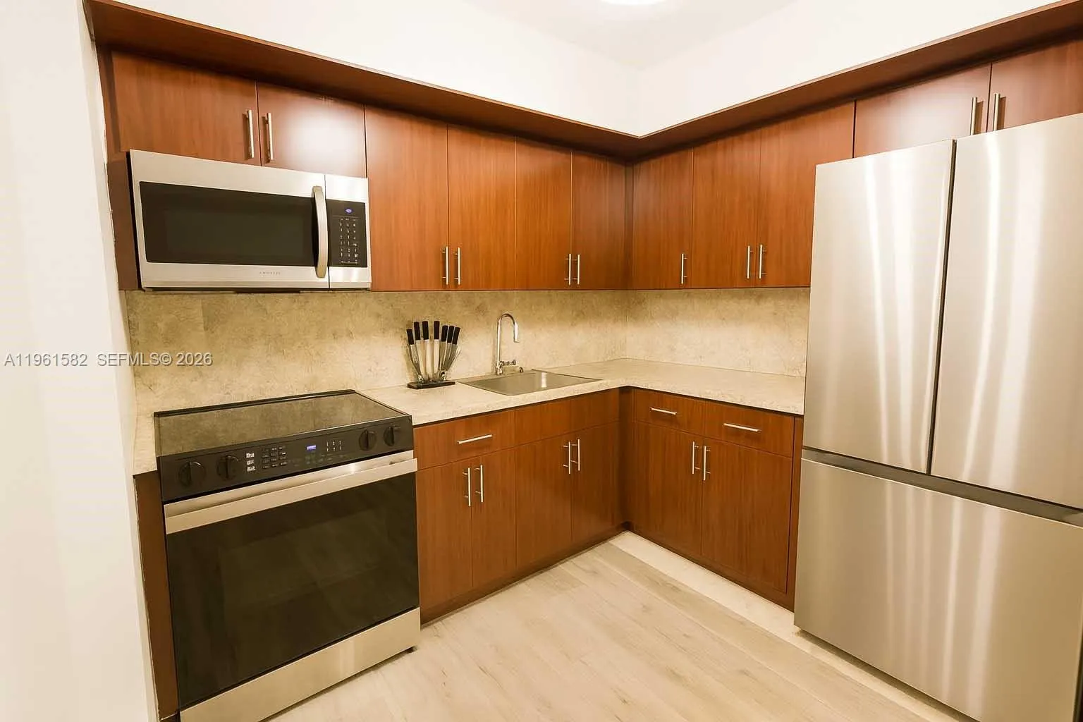 921 Ne 199th St 107, Miami, Florida 33179, Miami, Florida 33179, 2 Bedrooms Bedrooms, ,2 BathroomsBathrooms,Residential,For Sale,921 Ne 199th St 107, Miami, Florida 33179,A11961582