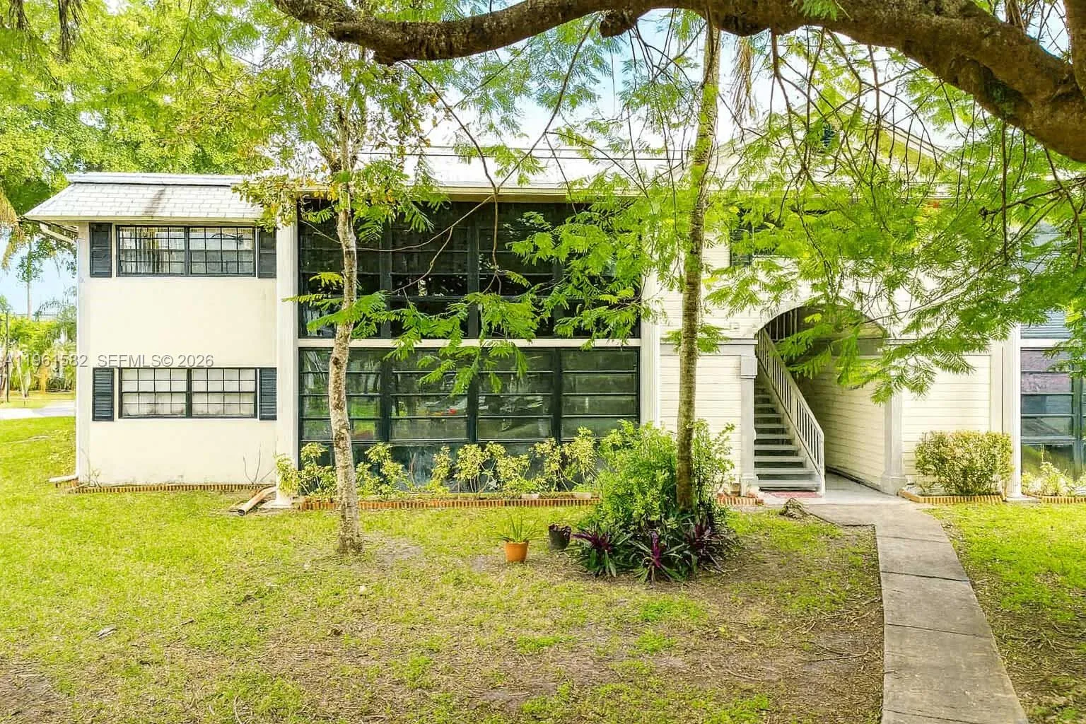 921 Ne 199th St 107, Miami, Florida 33179, Miami, Florida 33179, 2 Bedrooms Bedrooms, ,2 BathroomsBathrooms,Residential,For Sale,921 Ne 199th St 107, Miami, Florida 33179,A11961582