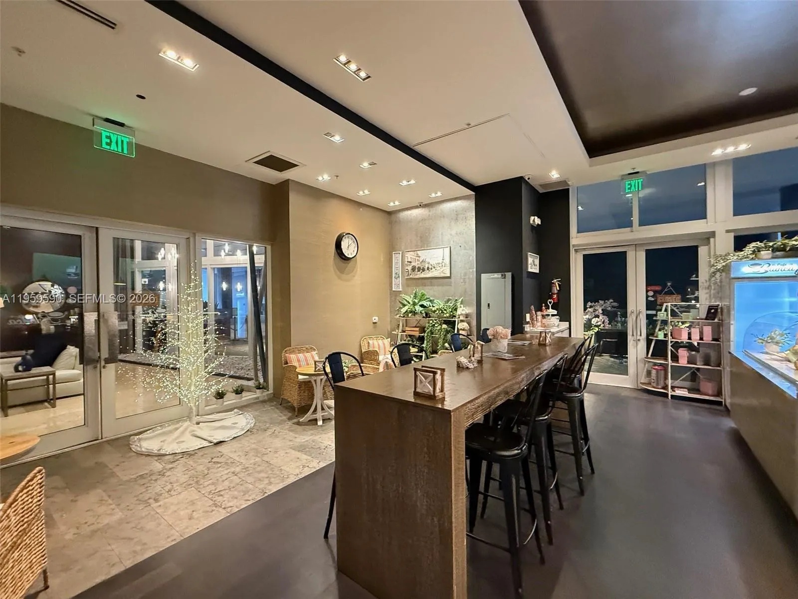 Brickell Cafe Confidential, Miami, Florida 33130, Miami, Florida 33130, ,Business Opportunity,For Sale,Brickell Cafe Confidential, Miami, Florida 33130,A11959590