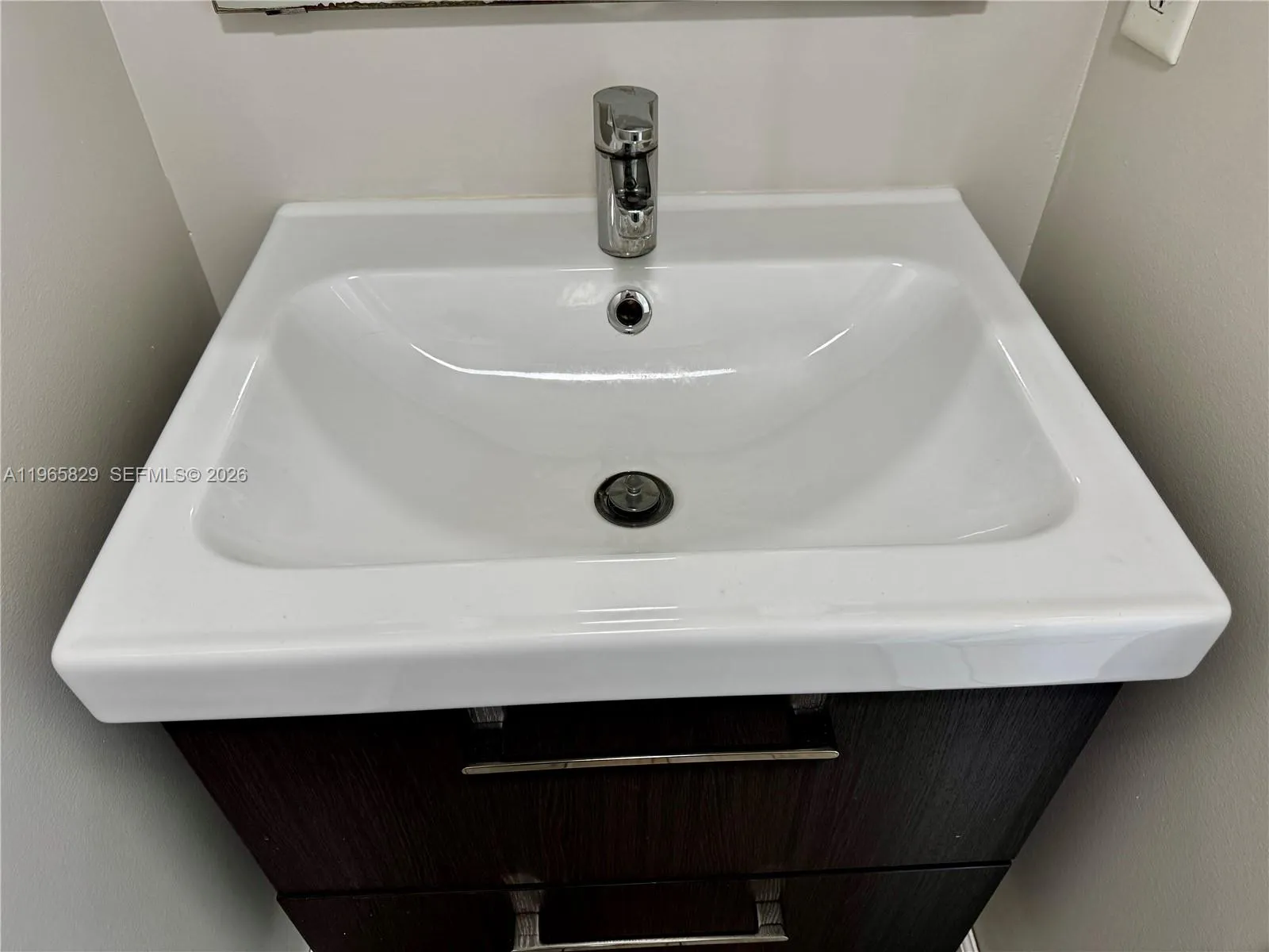 2162 W 60th St 14203, Hialeah, Florida 33016, Hialeah, Florida 33016, 3 Bedrooms Bedrooms, ,2 BathroomsBathrooms,Residential Lease,For Rent,2162 W 60th St 14203, Hialeah, Florida 33016,A11965829