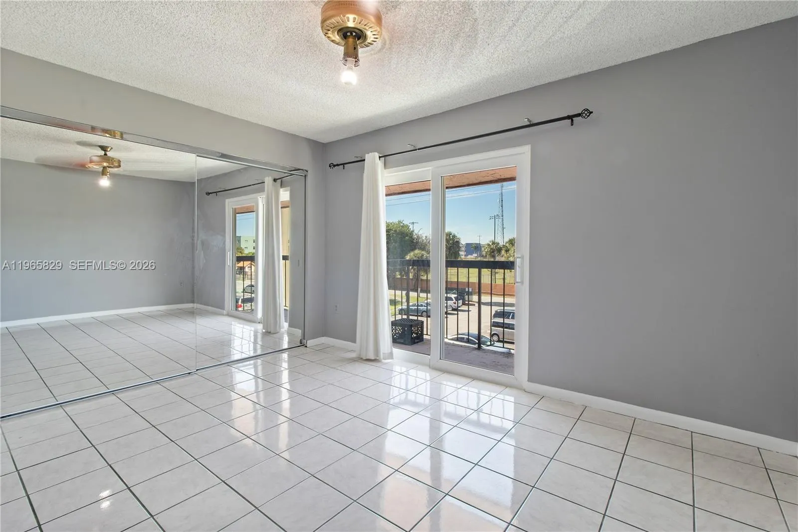 2162 W 60th St 14203, Hialeah, Florida 33016, Hialeah, Florida 33016, 3 Bedrooms Bedrooms, ,2 BathroomsBathrooms,Residential Lease,For Rent,2162 W 60th St 14203, Hialeah, Florida 33016,A11965829