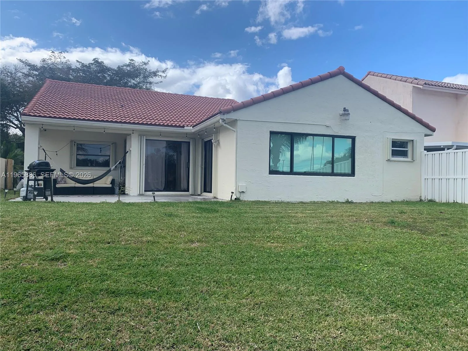 2925 E Aviary Dr, Cooper City, Florida 33026, Cooper City, Florida 33026, 3 Bedrooms Bedrooms, 1 Room Rooms,2 BathroomsBathrooms,Residential,For Sale,2925 E Aviary Dr, Cooper City, Florida 33026,A11965886