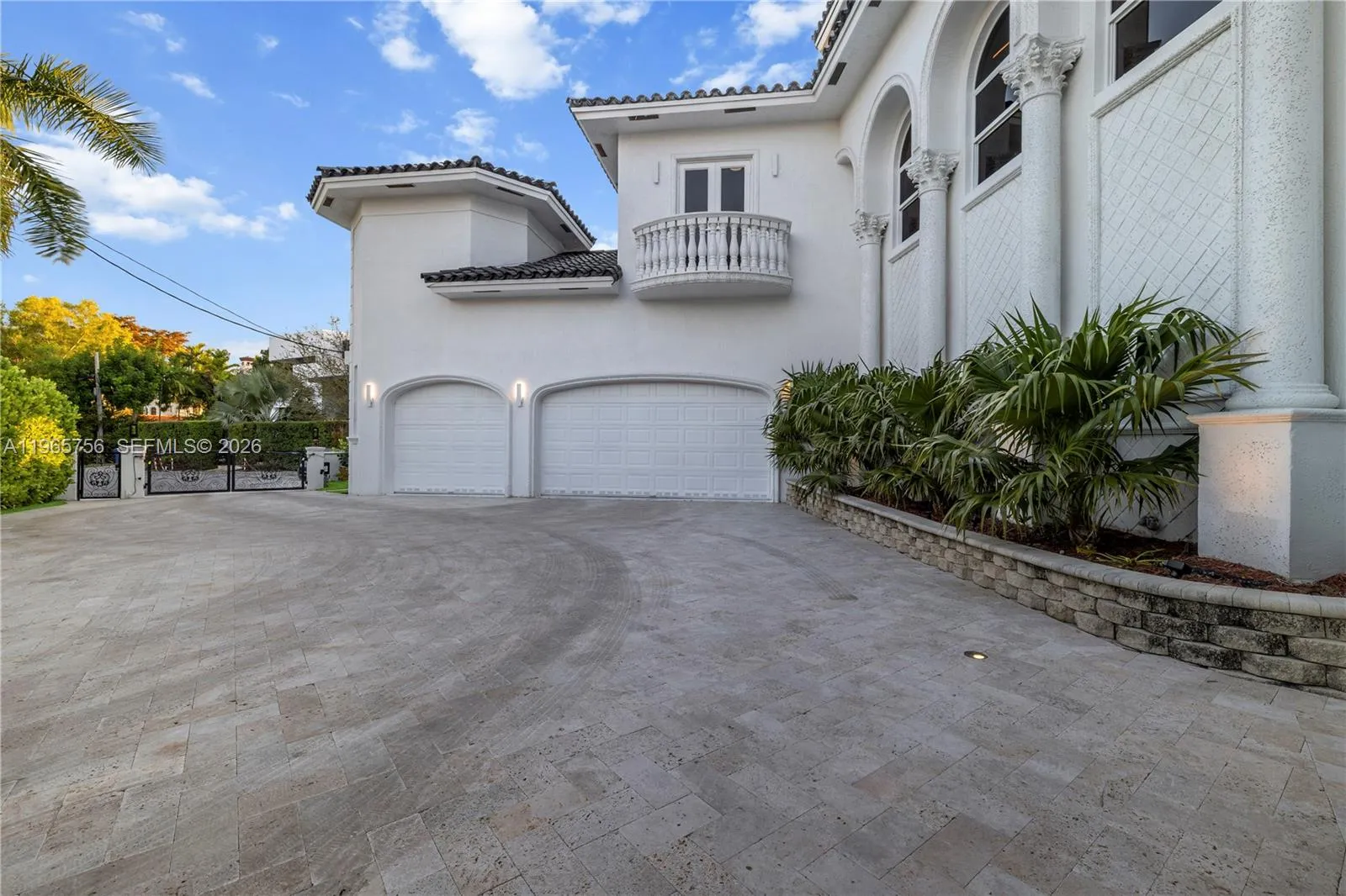 16479 Ne 30th Ave, North Miami Beach, Florida 3316, North Miami Beach, Florida 33160, 5 Bedrooms Bedrooms, ,6 BathroomsBathrooms,Residential,For Sale,16479 Ne 30th Ave, North Miami Beach, Florida 3316,A11965756