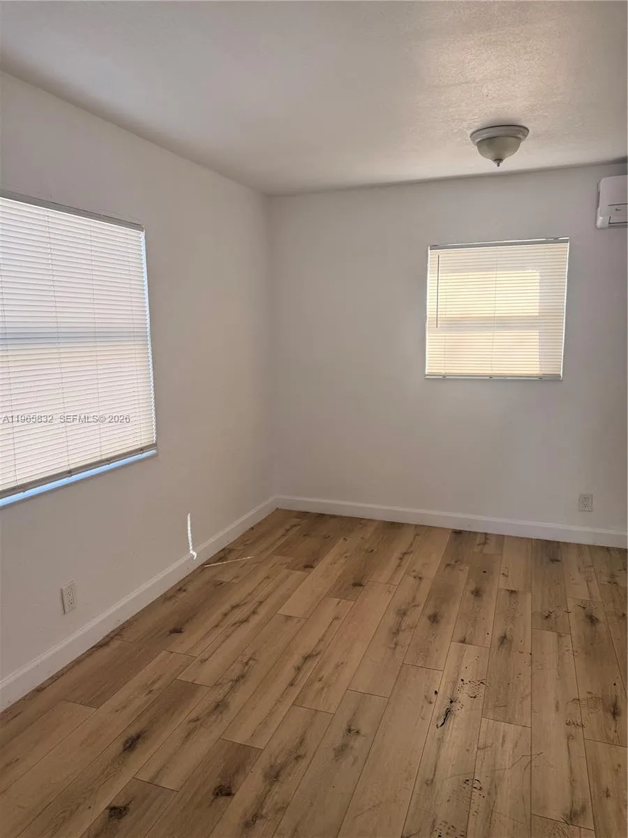 113 Sw 5th Ct 1-3, Dania Beach, Florida 33004, Dania Beach, Florida 33004, 1 Bedroom Bedrooms, ,1 BathroomBathrooms,Residential Lease,For Rent,113 Sw 5th Ct 1-3, Dania Beach, Florida 33004,A11965832