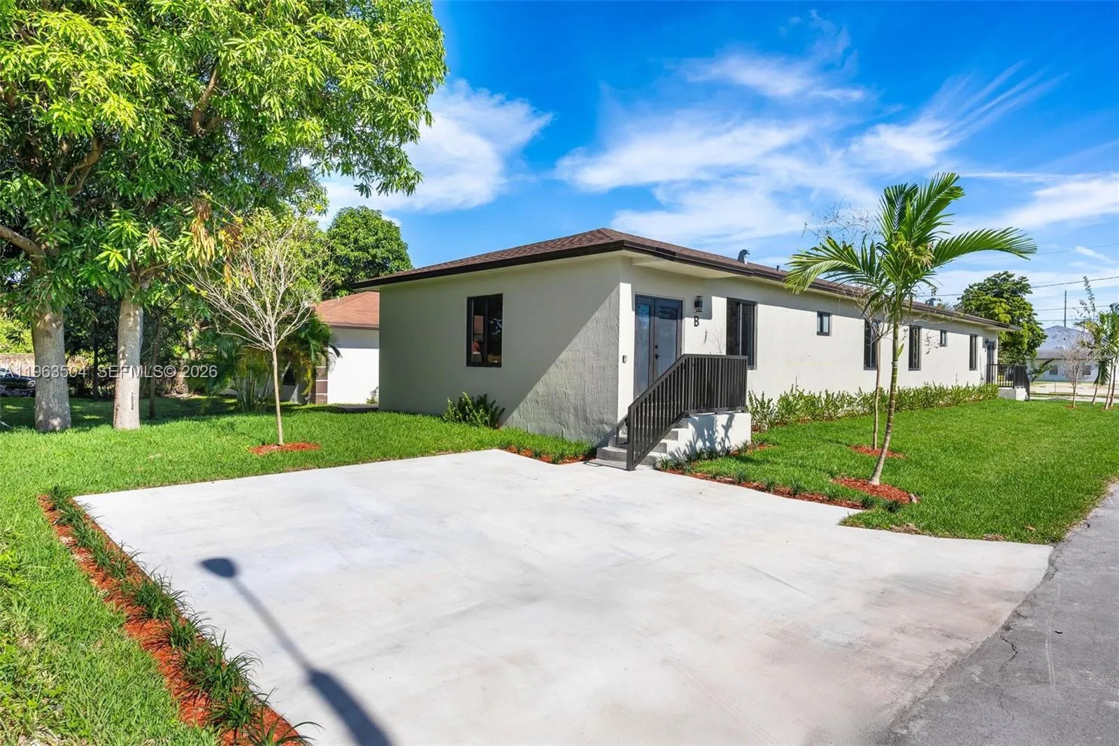 601 Nw 3rd Ave, Hallandale Beach, Florida 33009, Hallandale Beach, Florida 33009, ,Residential Income,For Sale,601 Nw 3rd Ave, Hallandale Beach, Florida 33009,A11963504