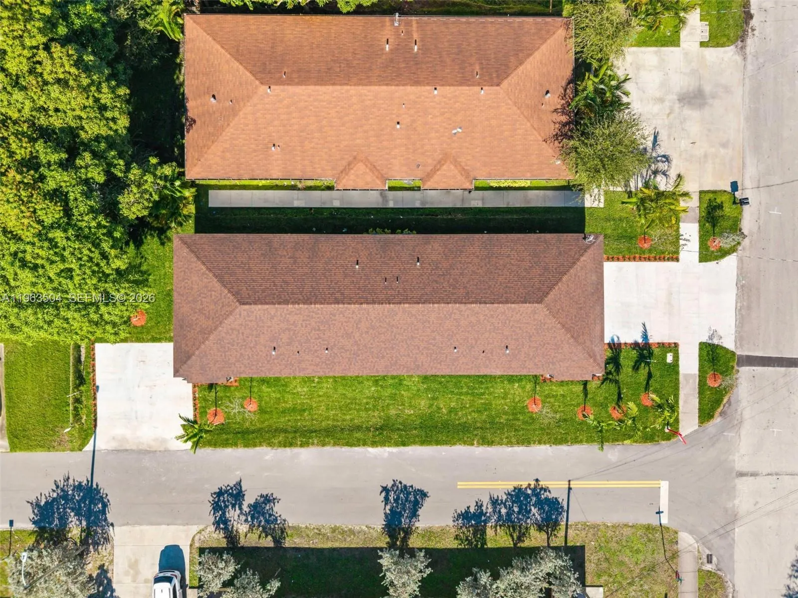 601 Nw 3rd Ave, Hallandale Beach, Florida 33009, Hallandale Beach, Florida 33009, ,Residential Income,For Sale,601 Nw 3rd Ave, Hallandale Beach, Florida 33009,A11963504