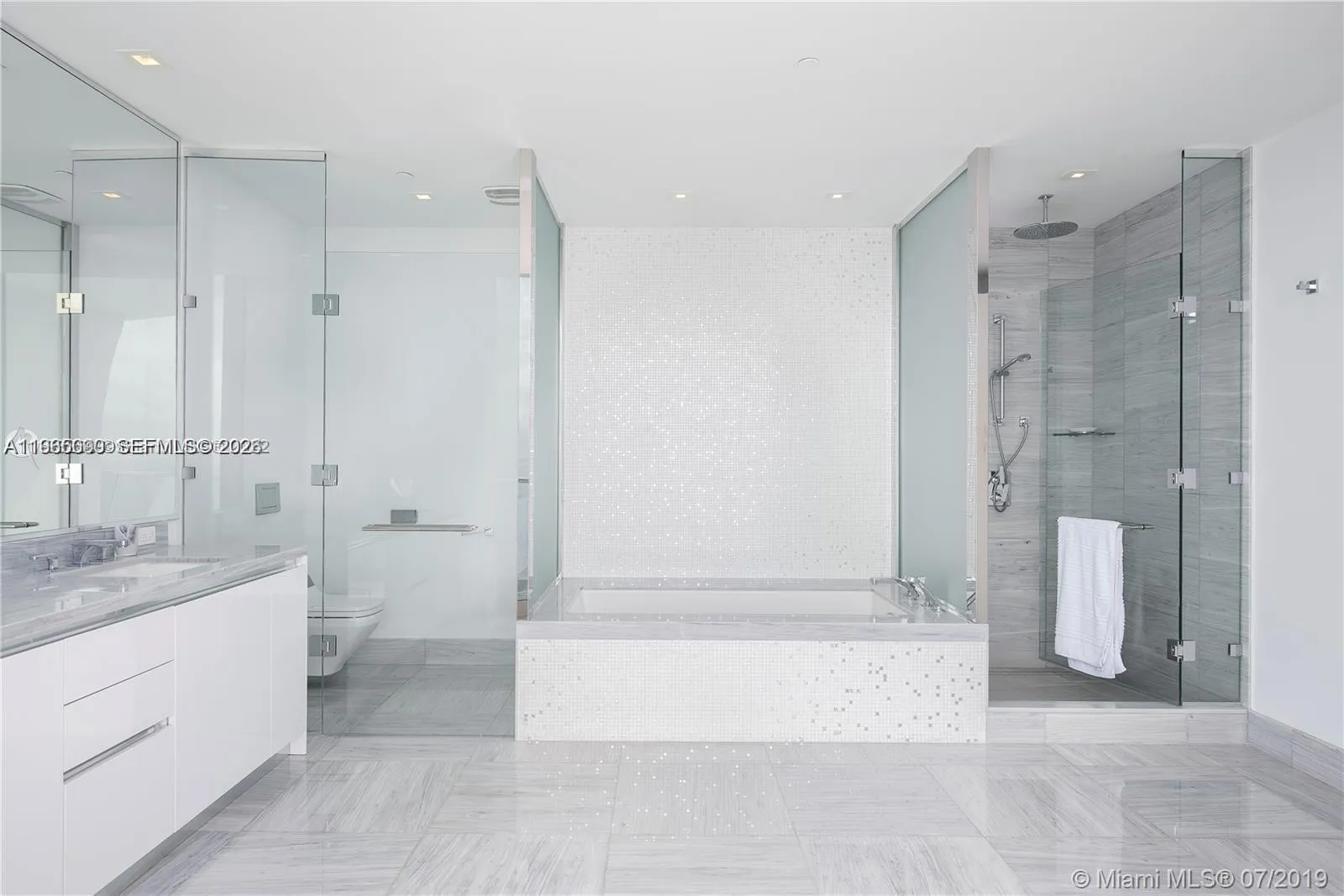 16901 Collins Ave 1905, Sunny Isles Beach, Florida, Sunny Isles Beach, Florida 33160, 4 Bedrooms Bedrooms, ,5 BathroomsBathrooms,Residential Lease,For Rent,16901 Collins Ave 1905, Sunny Isles Beach, Florida,A11965090