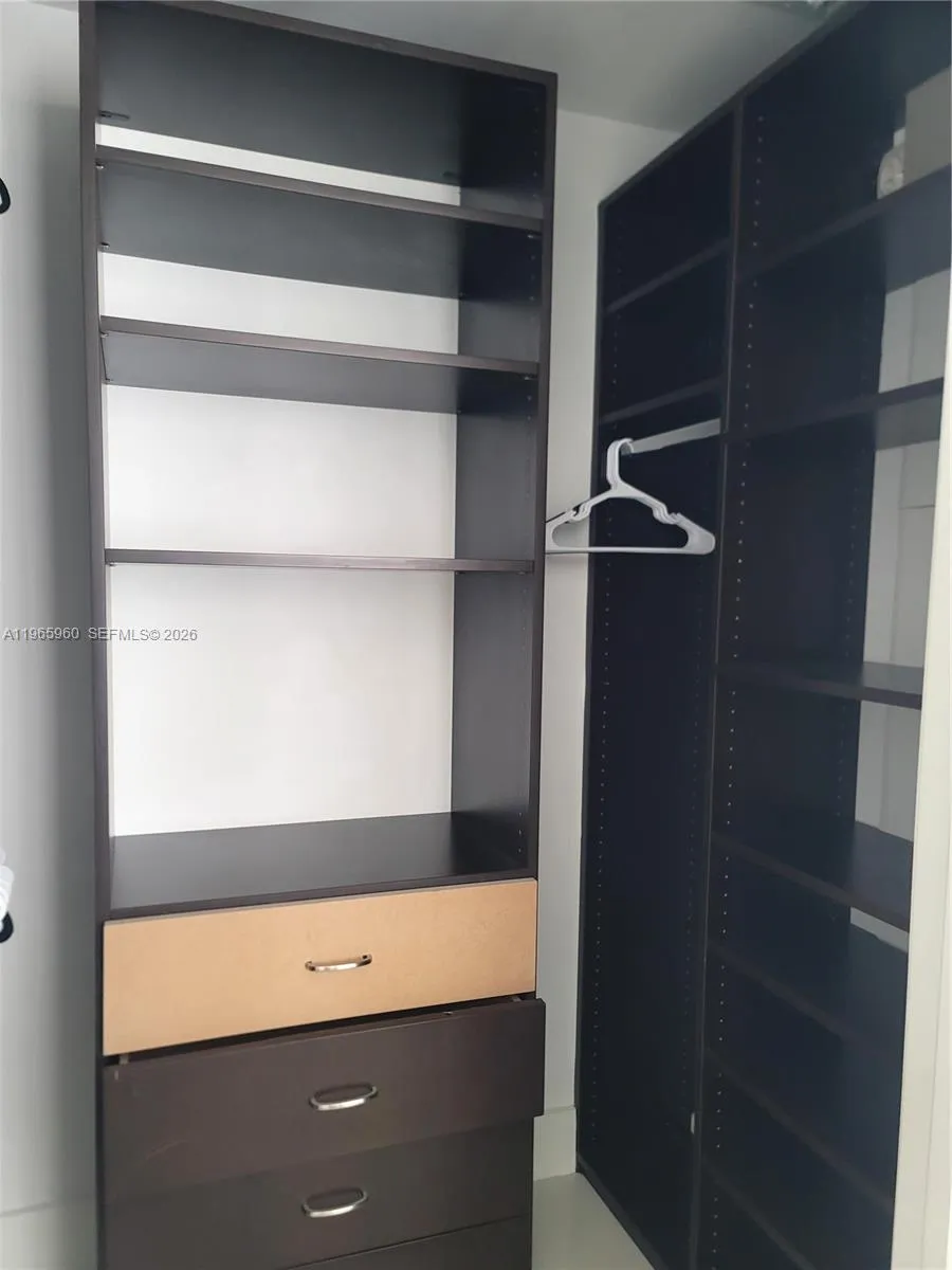 475 Brickell Ave 3709, Miami, Florida 33131, Miami, Florida 33131, 2 Bedrooms Bedrooms, ,2 BathroomsBathrooms,Residential Lease,For Rent,475 Brickell Ave 3709, Miami, Florida 33131,A11965960