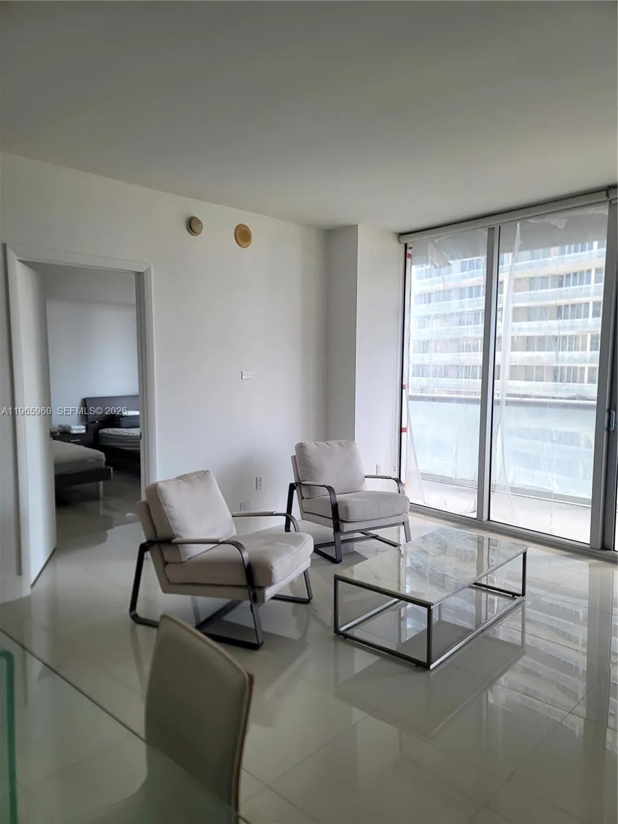 475 Brickell Ave 3709, Miami, Florida 33131, Miami, Florida 33131, 2 Bedrooms Bedrooms, ,2 BathroomsBathrooms,Residential Lease,For Rent,475 Brickell Ave 3709, Miami, Florida 33131,A11965960