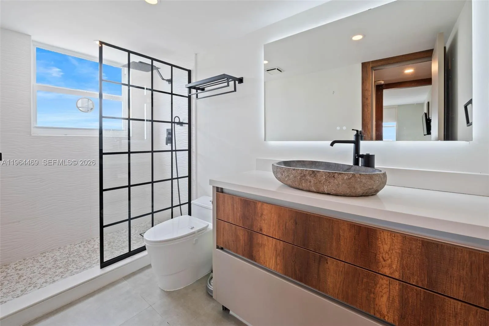 2801 Ne 183rd St 1801w, Aventura, Florida 33160, Aventura, Florida 33160, 2 Bedrooms Bedrooms, ,2 BathroomsBathrooms,Residential,For Sale,2801 Ne 183rd St 1801w, Aventura, Florida 33160,A11964469