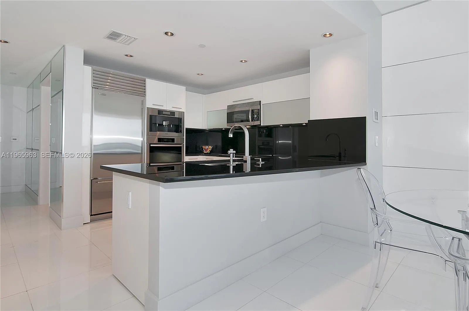 17121 Collins Ave 1707, Sunny Isles Beach, Florida, Sunny Isles Beach, Florida 33160, 1 Bedroom Bedrooms, ,2 BathroomsBathrooms,Residential Lease,For Rent,17121 Collins Ave 1707, Sunny Isles Beach, Florida,A11965963