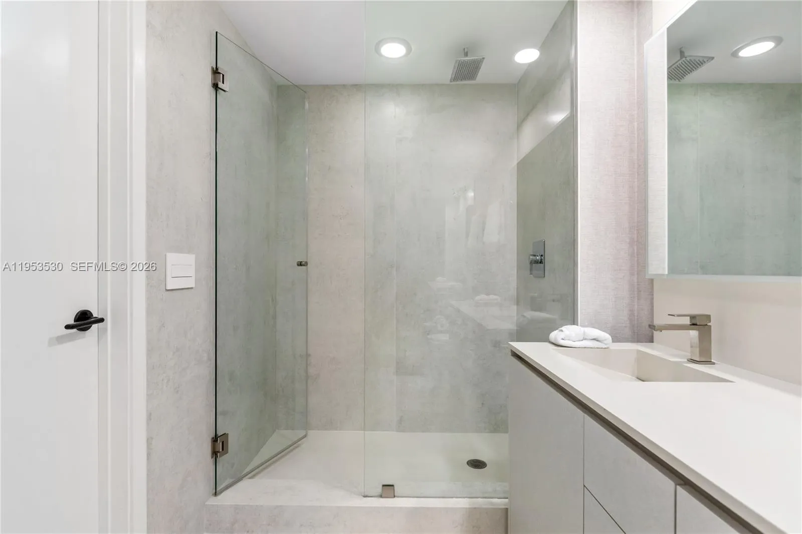 1010 Brickell Ave 1701, Miami, Florida 33131, Miami, Florida 33131, 3 Bedrooms Bedrooms, ,3 BathroomsBathrooms,Residential,For Sale,1010 Brickell Ave 1701, Miami, Florida 33131,A11953530