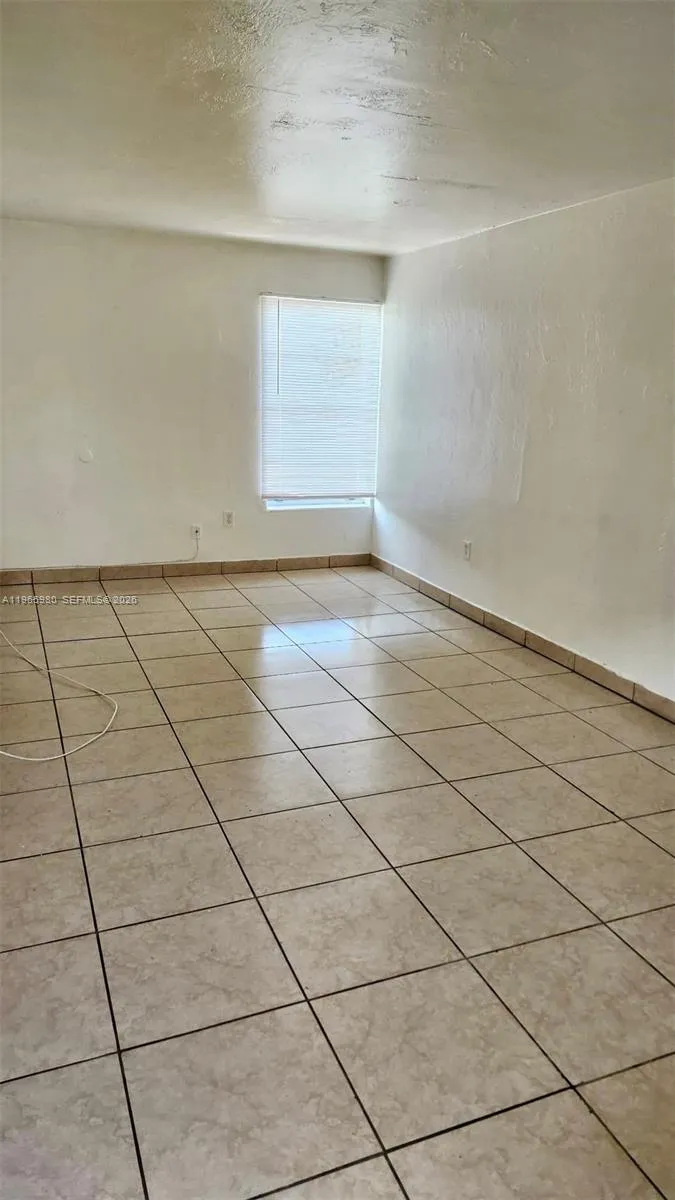 6850 W 14th Ct 12b, Hialeah, Florida 33014, Hialeah, Florida 33014, 1 Bedroom Bedrooms, ,1 BathroomBathrooms,Residential Lease,For Rent,6850 W 14th Ct 12b, Hialeah, Florida 33014,A11965980