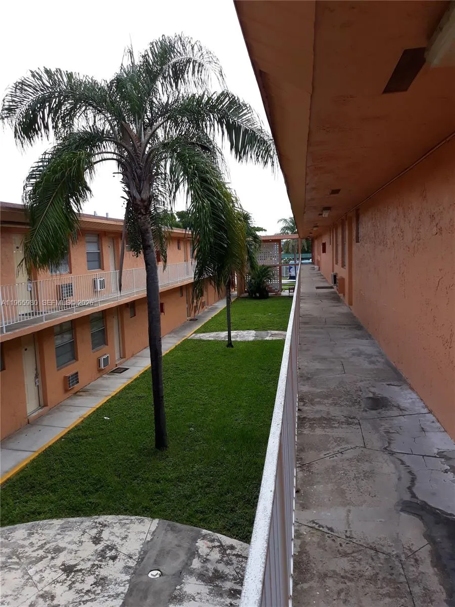 6850 W 14th Ct 12b, Hialeah, Florida 33014, Hialeah, Florida 33014, 1 Bedroom Bedrooms, ,1 BathroomBathrooms,Residential Lease,For Rent,6850 W 14th Ct 12b, Hialeah, Florida 33014,A11965980