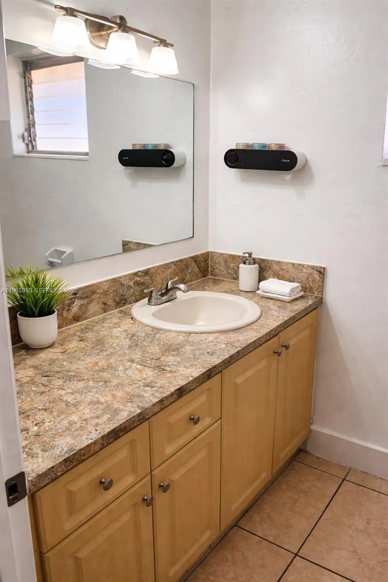 6850 W 14th Ct 24c, Hialeah, Florida 33014, Hialeah, Florida 33014, 1 Bedroom Bedrooms, ,1 BathroomBathrooms,Residential Lease,For Rent,6850 W 14th Ct 24c, Hialeah, Florida 33014,A11965980