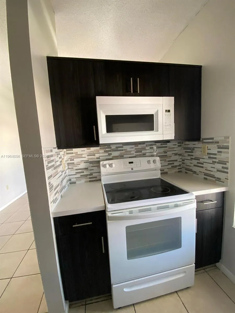 7440 Sw 153rd Ct 201-4, Miami, Florida 33193, Miami, Florida 33193, 2 Bedrooms Bedrooms, ,2 BathroomsBathrooms,Residential Lease,For Rent,7440 Sw 153rd Ct 201-4, Miami, Florida 33193,A11964856