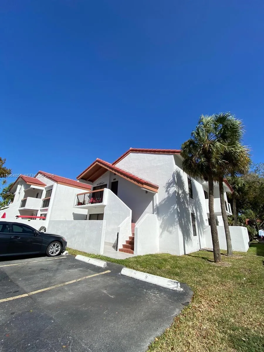 7440 Sw 153rd Ct 201-4, Miami, Florida 33193, Miami, Florida 33193, 2 Bedrooms Bedrooms, ,2 BathroomsBathrooms,Residential Lease,For Rent,7440 Sw 153rd Ct 201-4, Miami, Florida 33193,A11964856