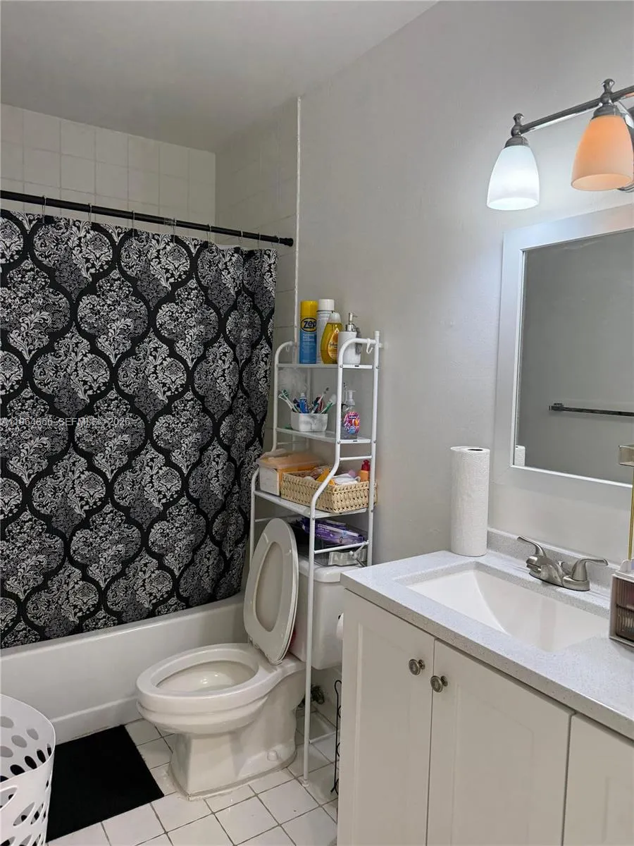 7440 Sw 153rd Ct 201-4, Miami, Florida 33193, Miami, Florida 33193, 2 Bedrooms Bedrooms, ,2 BathroomsBathrooms,Residential Lease,For Rent,7440 Sw 153rd Ct 201-4, Miami, Florida 33193,A11964856