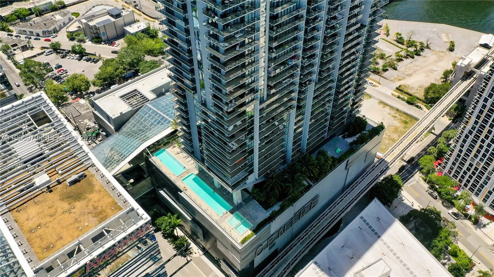 68 Se 6th St 1201, Miami, Florida 33131, Miami, Florida 33131, 2 Bedrooms Bedrooms, ,2 BathroomsBathrooms,Residential,For Sale,68 Se 6th St 1201, Miami, Florida 33131,A11965979