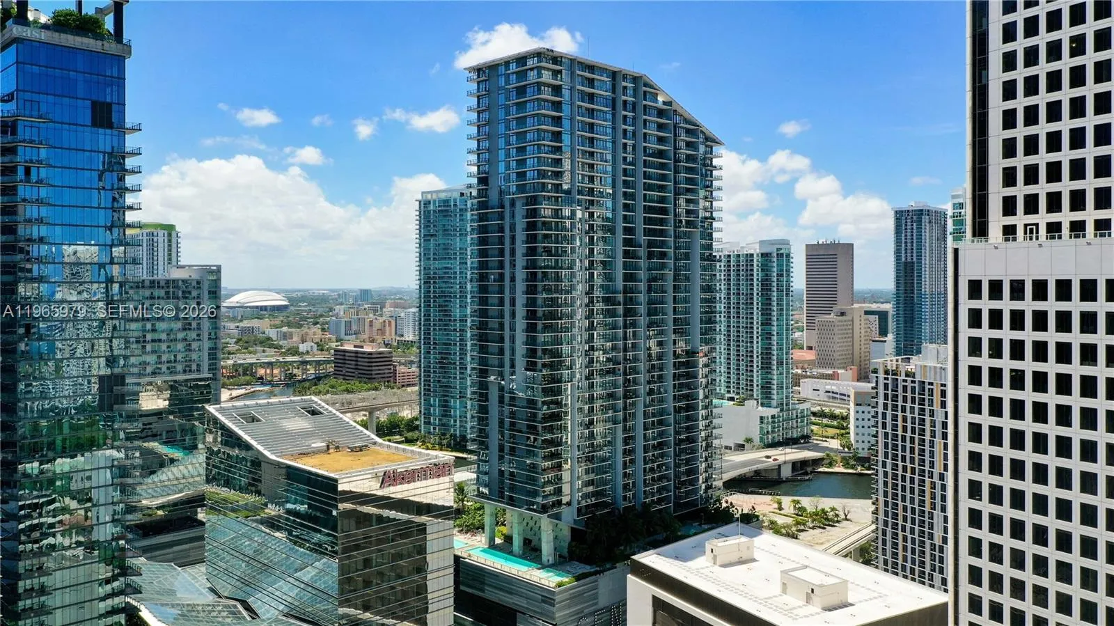 68 Se 6th St 1201, Miami, Florida 33131, Miami, Florida 33131, 2 Bedrooms Bedrooms, ,2 BathroomsBathrooms,Residential,For Sale,68 Se 6th St 1201, Miami, Florida 33131,A11965979