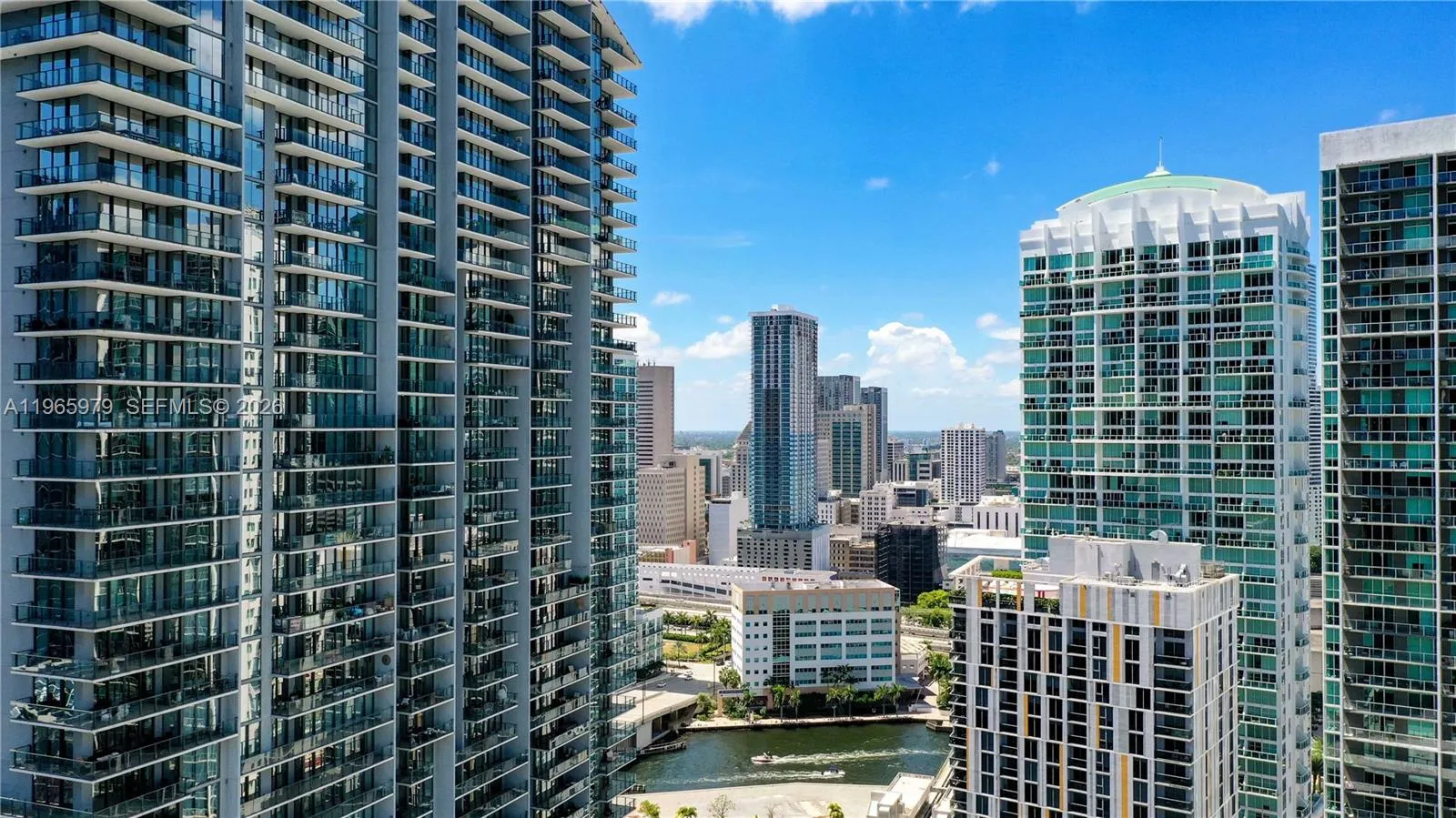 68 Se 6th St 1201, Miami, Florida 33131, Miami, Florida 33131, 2 Bedrooms Bedrooms, ,2 BathroomsBathrooms,Residential,For Sale,68 Se 6th St 1201, Miami, Florida 33131,A11965979