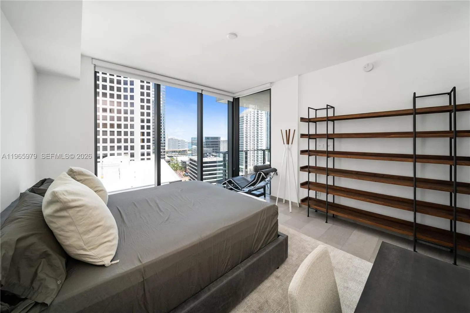 68 Se 6th St 1201, Miami, Florida 33131, Miami, Florida 33131, 2 Bedrooms Bedrooms, ,2 BathroomsBathrooms,Residential,For Sale,68 Se 6th St 1201, Miami, Florida 33131,A11965979