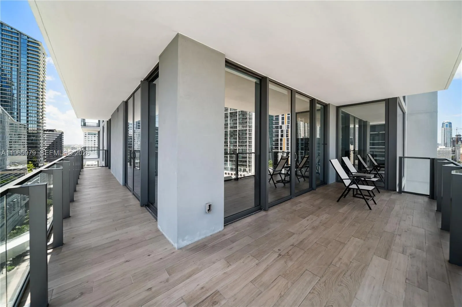 68 Se 6th St 1201, Miami, Florida 33131, Miami, Florida 33131, 2 Bedrooms Bedrooms, ,2 BathroomsBathrooms,Residential,For Sale,68 Se 6th St 1201, Miami, Florida 33131,A11965979