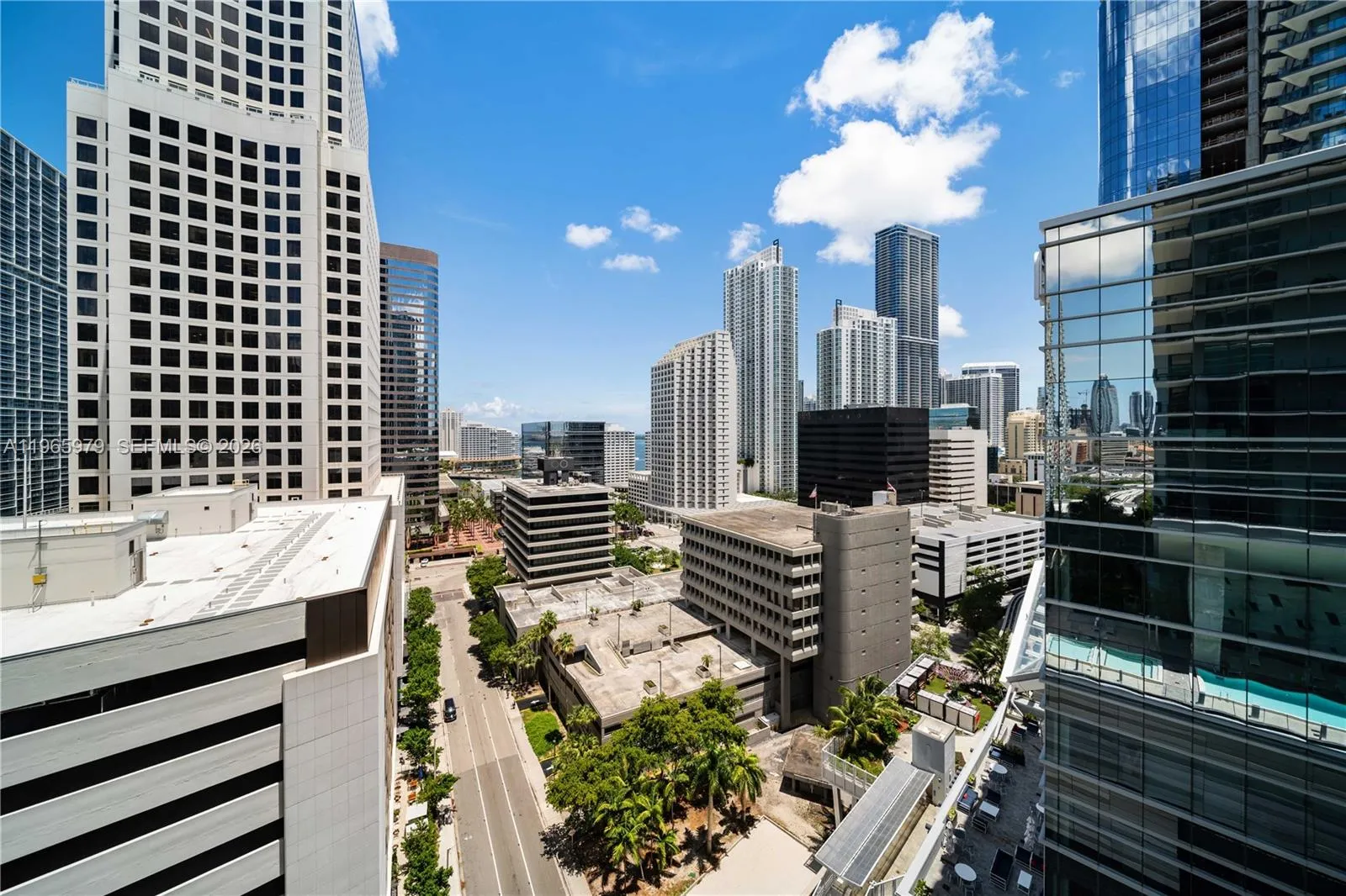 68 Se 6th St 1201, Miami, Florida 33131, Miami, Florida 33131, 2 Bedrooms Bedrooms, ,2 BathroomsBathrooms,Residential,For Sale,68 Se 6th St 1201, Miami, Florida 33131,A11965979