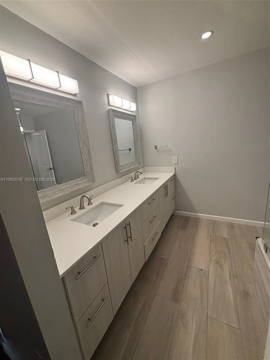 6417 Windmill Gate Rd 0, Miami Lakes, Florida 3301, Miami Lakes, Florida 33014, 2 Bedrooms Bedrooms, ,2 BathroomsBathrooms,Residential Lease,For Rent,6417 Windmill Gate Rd 0, Miami Lakes, Florida 3301,A11962016