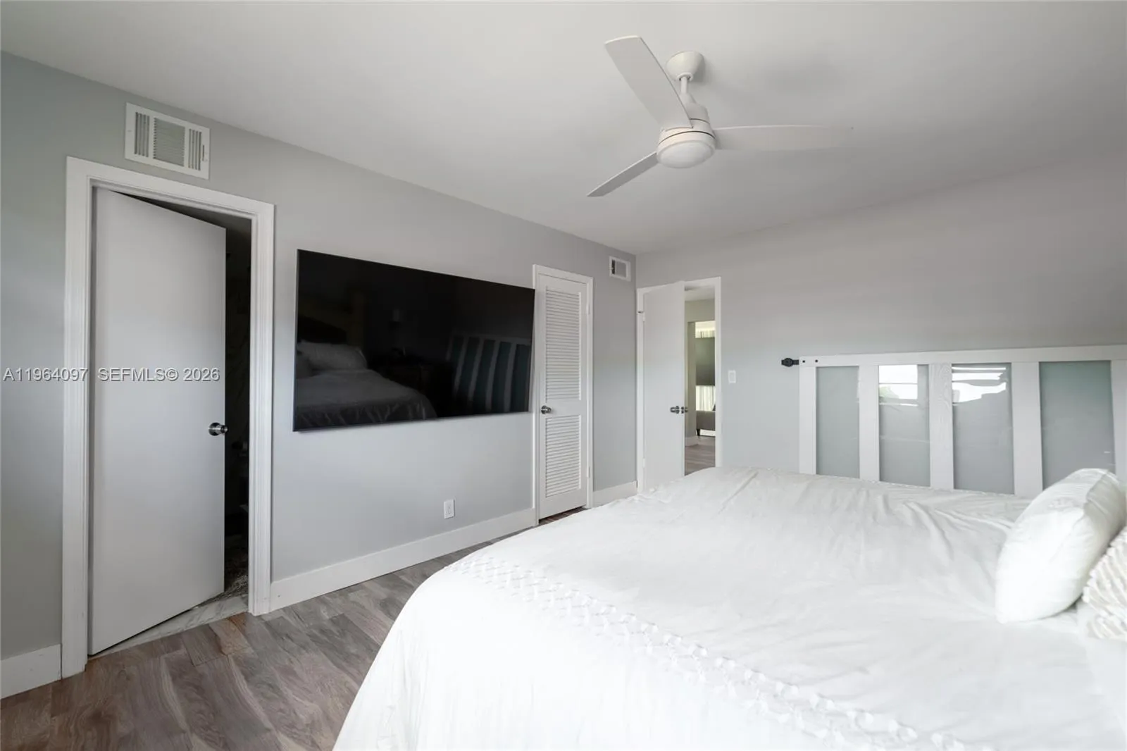 3910 Crystal Lake Dr 401, Deerfield Beach, Florida, Deerfield Beach, Florida 33064, 4 Bedrooms Bedrooms, ,2 BathroomsBathrooms,Residential,For Sale,3910 Crystal Lake Dr 401, Deerfield Beach, Florida,A11964097