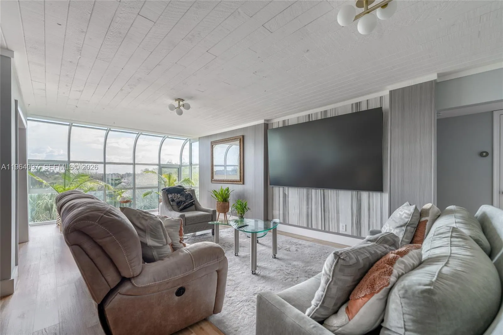 3910 Crystal Lake Dr 401, Deerfield Beach, Florida, Deerfield Beach, Florida 33064, 4 Bedrooms Bedrooms, ,2 BathroomsBathrooms,Residential,For Sale,3910 Crystal Lake Dr 401, Deerfield Beach, Florida,A11964097