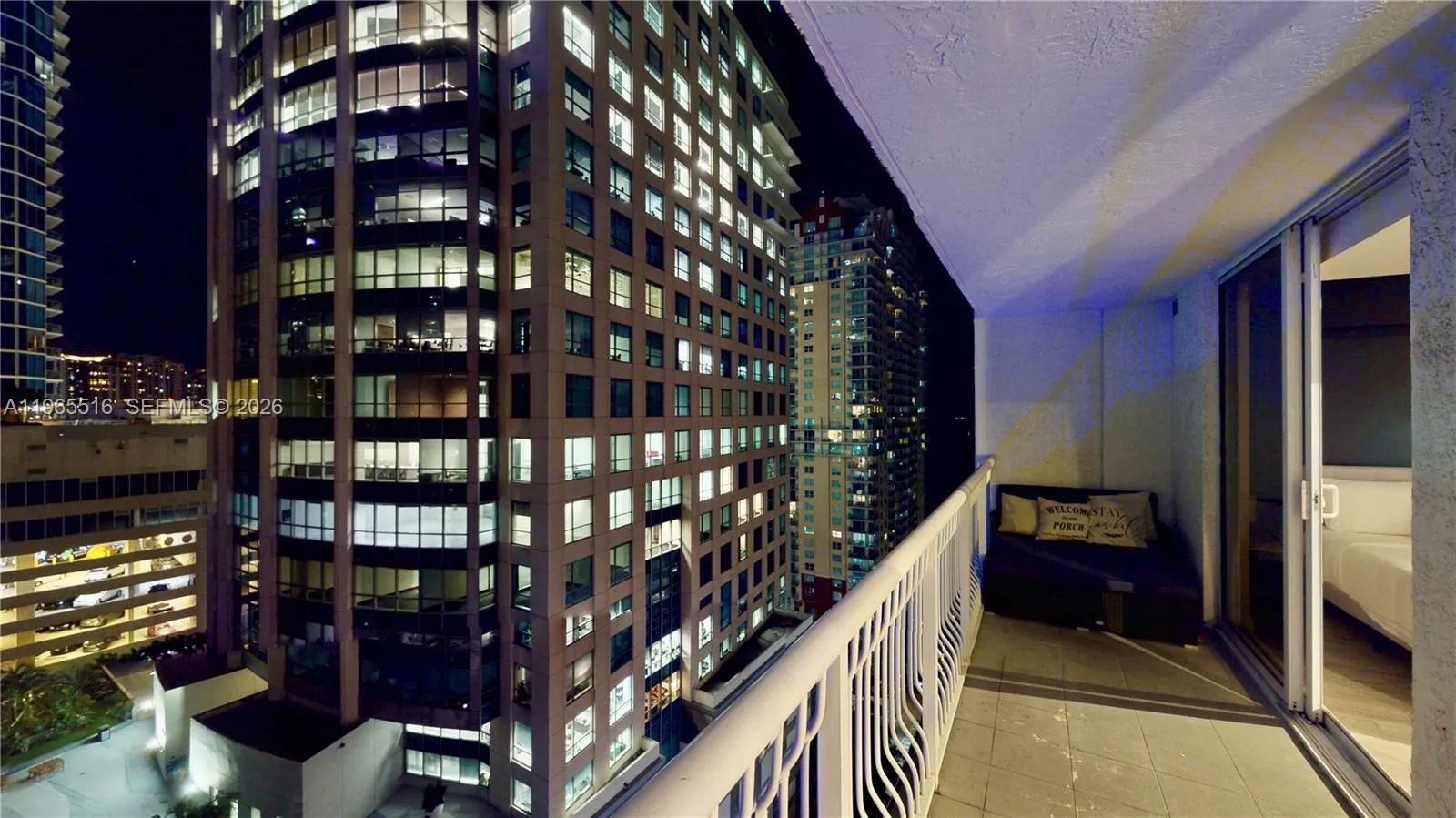 1200 N Brickell Bay Dr 2222, Miami, Florida 33131, Miami, Florida 33131, 1 Bedroom Bedrooms, ,1 BathroomBathrooms,Residential,For Sale,1200 N Brickell Bay Dr 2222, Miami, Florida 33131,A11965516