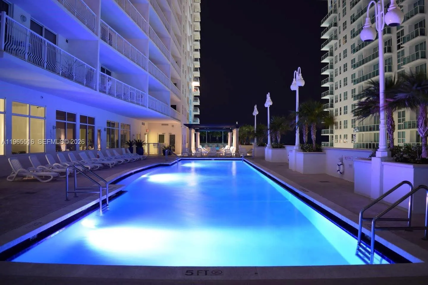1200 N Brickell Bay Dr 2222, Miami, Florida 33131, Miami, Florida 33131, 1 Bedroom Bedrooms, ,1 BathroomBathrooms,Residential,For Sale,1200 N Brickell Bay Dr 2222, Miami, Florida 33131,A11965516